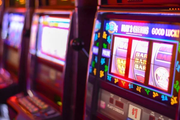 mir4 Fishing Arcade interface showing targets, aim controls, and payout multipliers